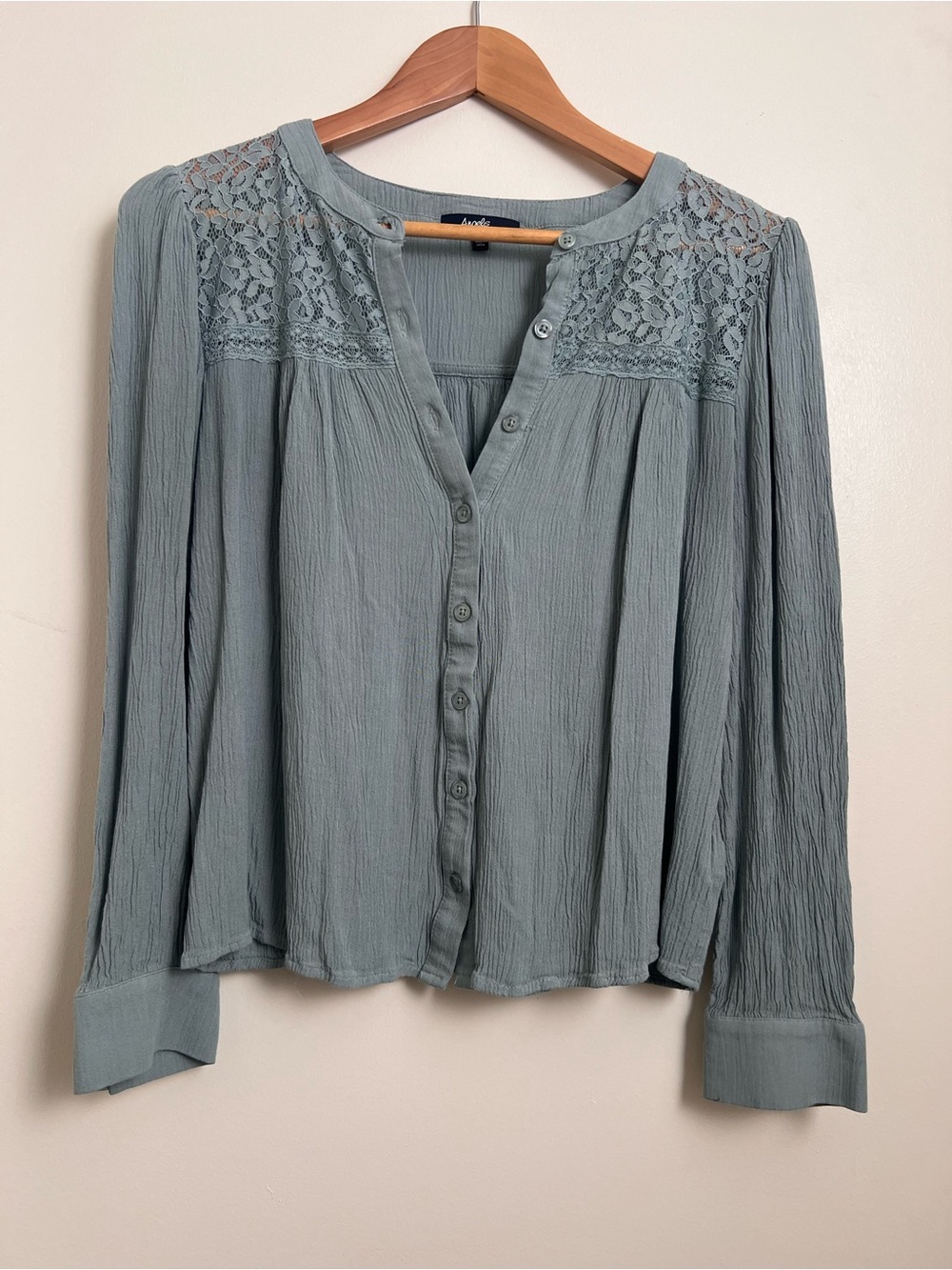 Angels Forever Young Sage Green Lace Boho Blouse Size Small Rayon Peasant Top